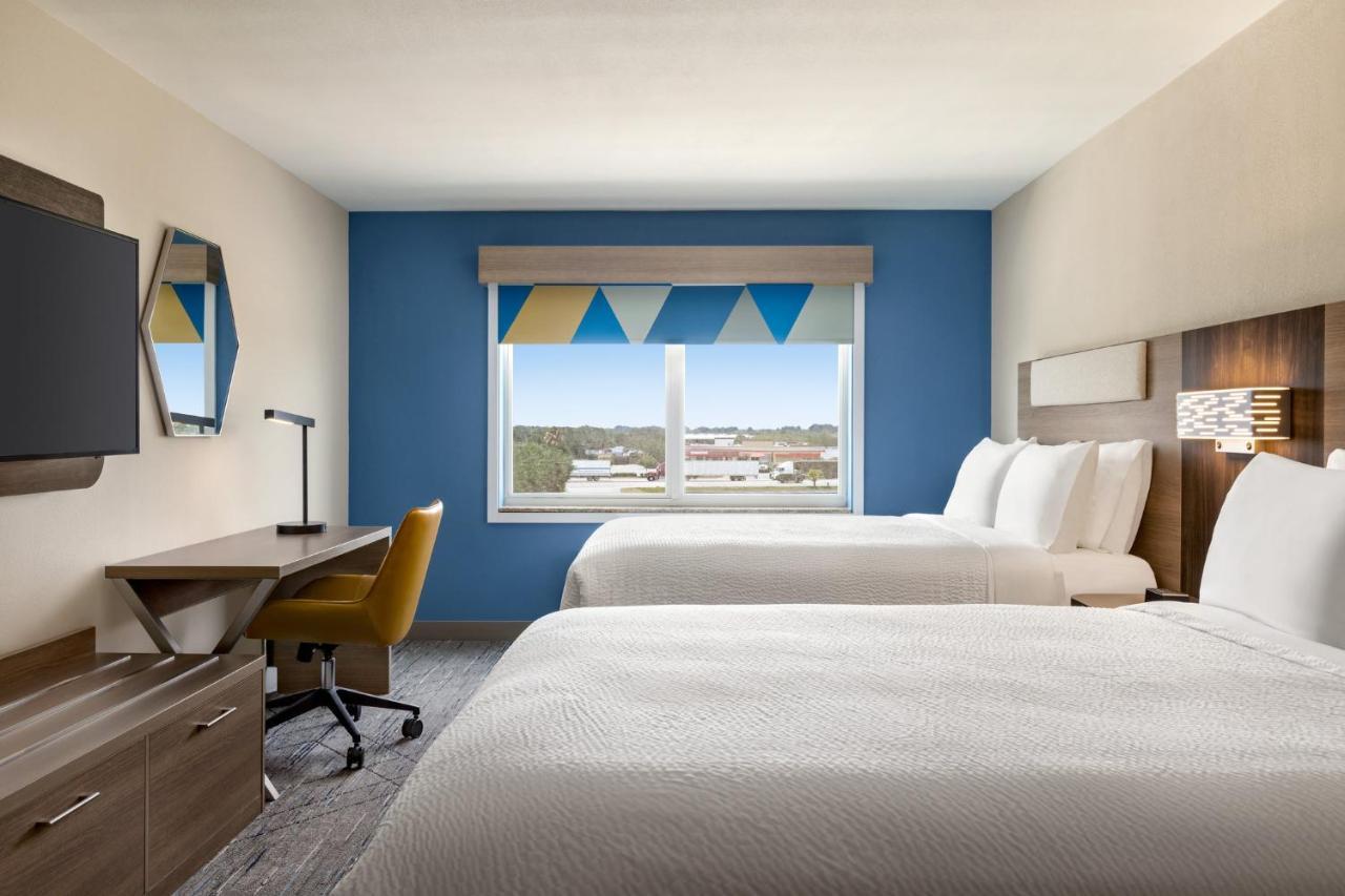 Holiday Inn Express Hotel & Suites Fort Pierce West By Ihg Exterior photo