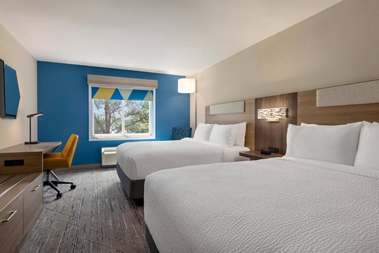 Holiday Inn Express Hotel & Suites Fort Pierce West By Ihg Exterior photo