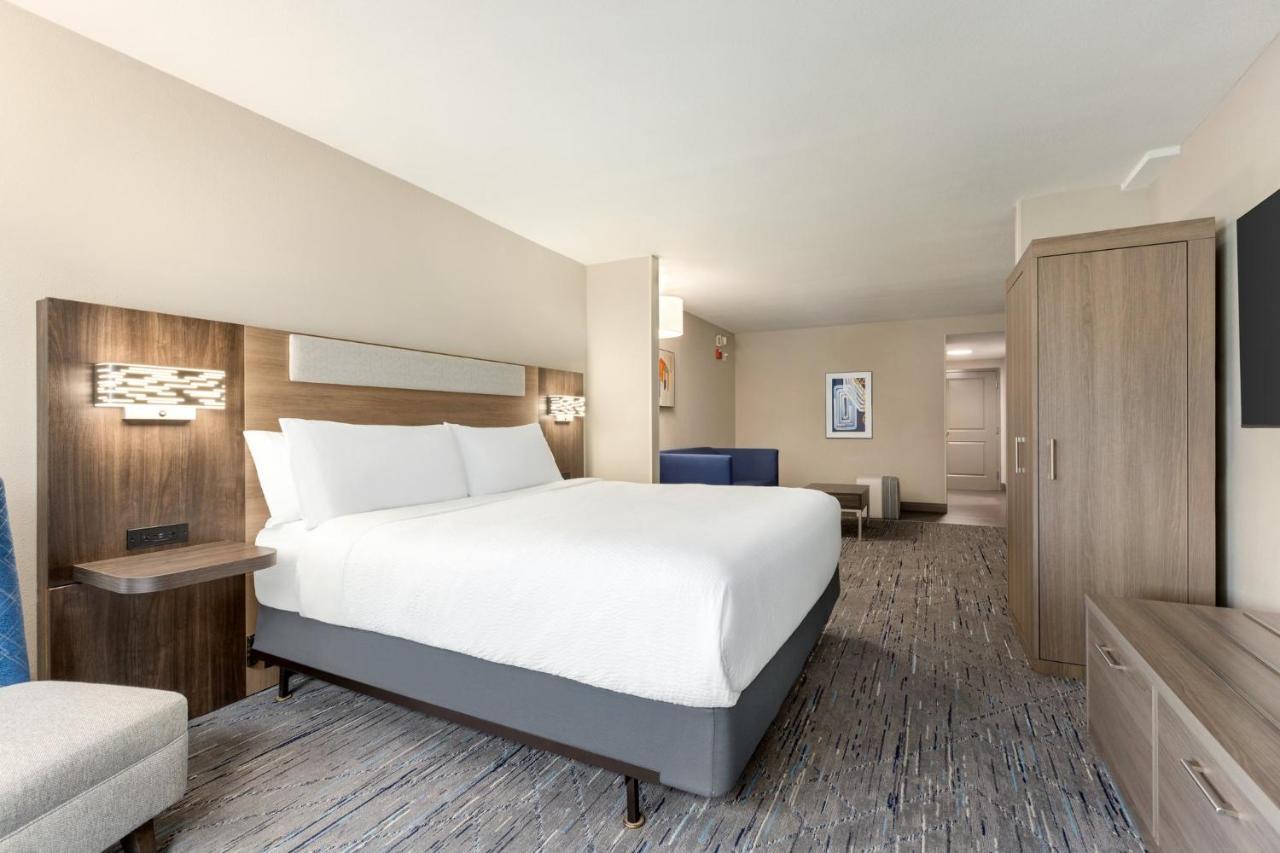 Holiday Inn Express Hotel & Suites Fort Pierce West By Ihg Exterior photo