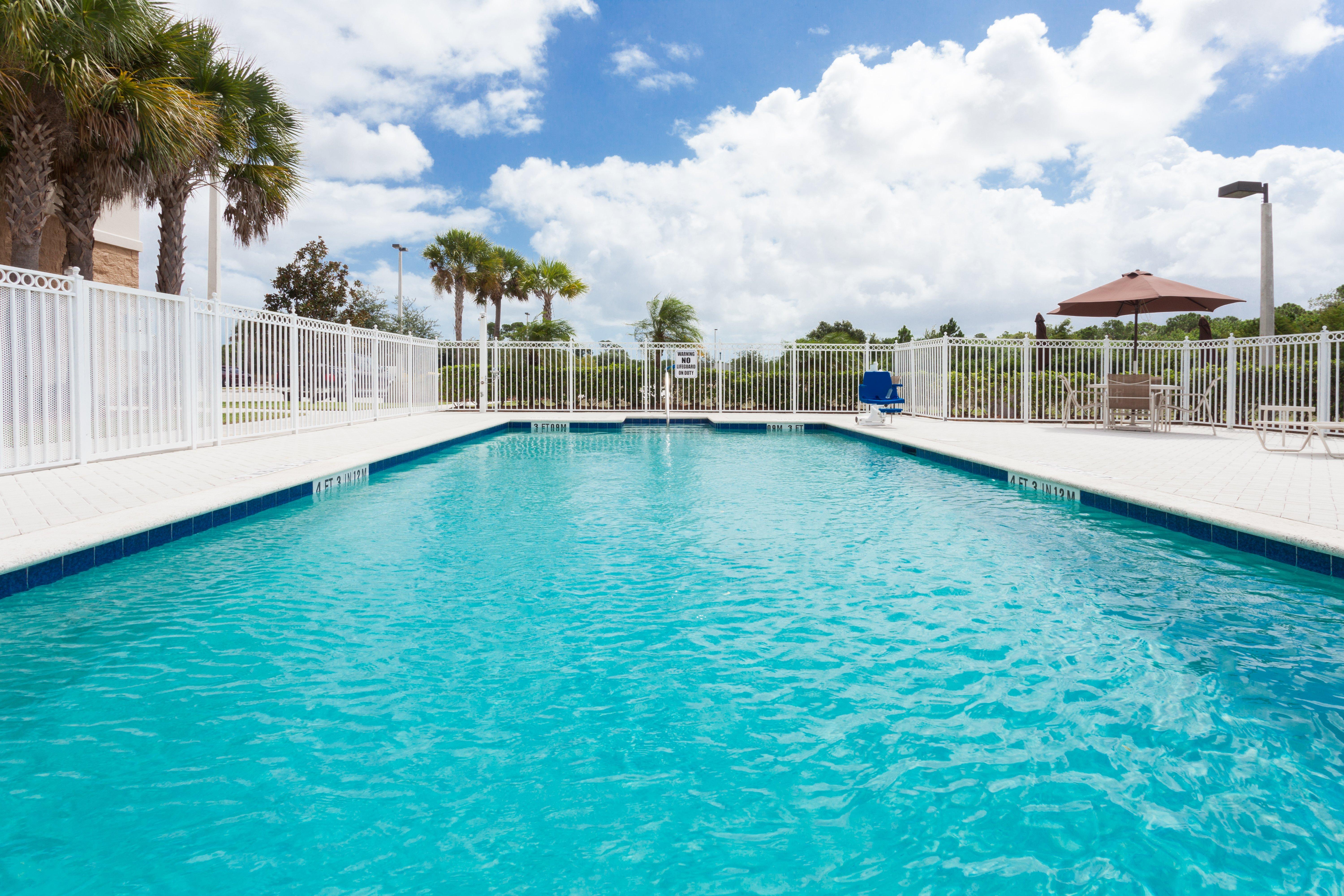 Holiday Inn Express Hotel & Suites Fort Pierce West By Ihg Exterior photo